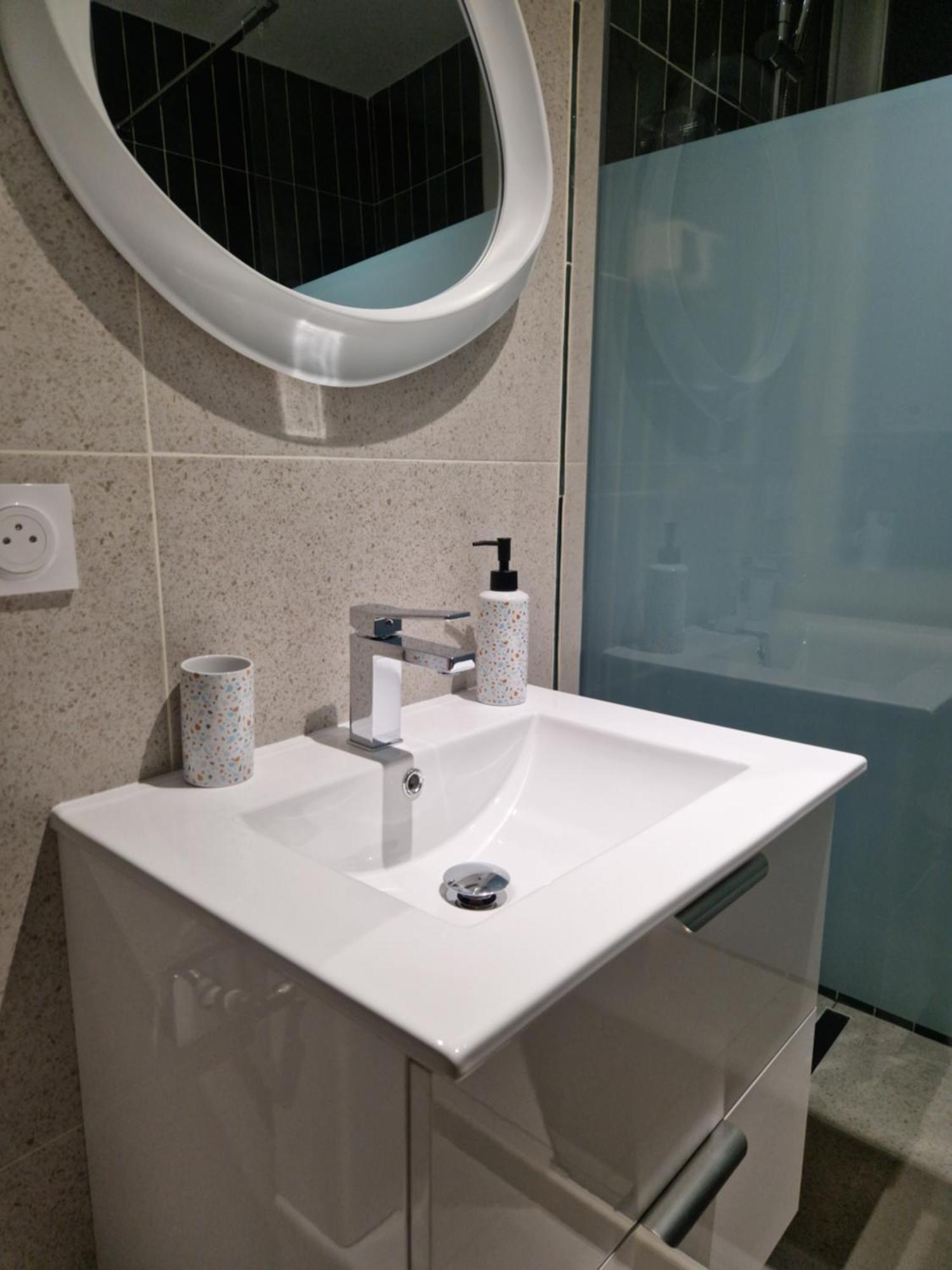 Climatise Centre 4 Personnes * Ajaccio (Corsica)