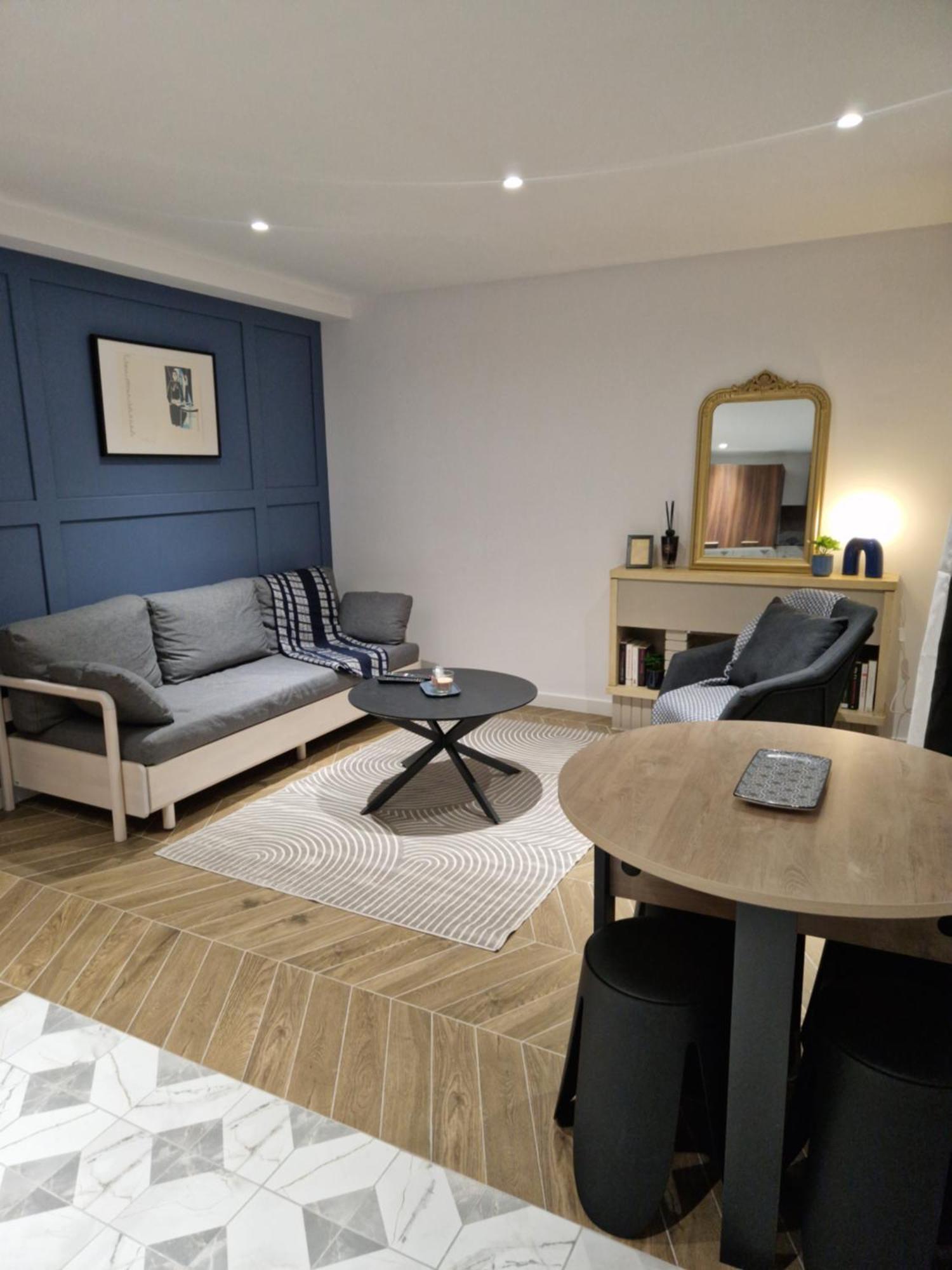 Apartment Climatise Centre 4 Personnes *